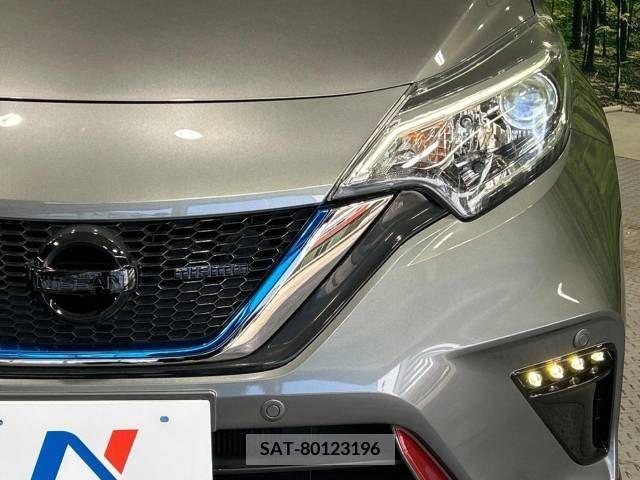 Nissan NOTE 2017-03 305366-12