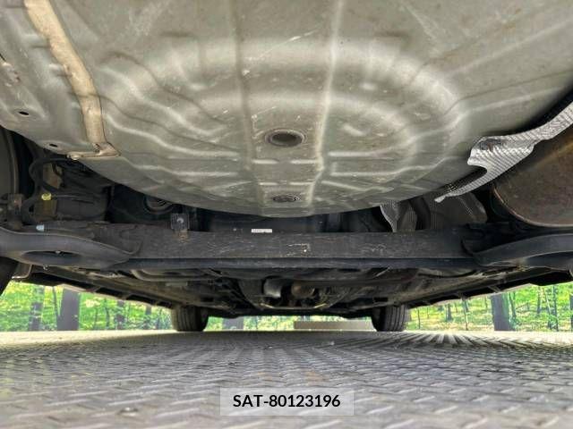Nissan NOTE 2017-03 305366-19
