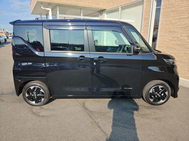 Nissan ROOX 2022-07 23129-2