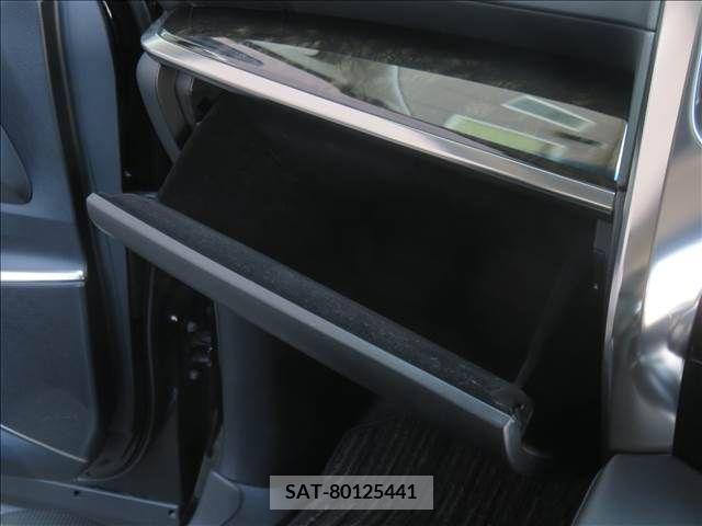 Toyota VELLFIRE 2018-01 394750-12