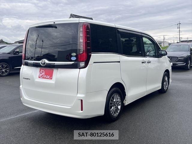 Toyota ESQUIRE 2015-07 321435-4