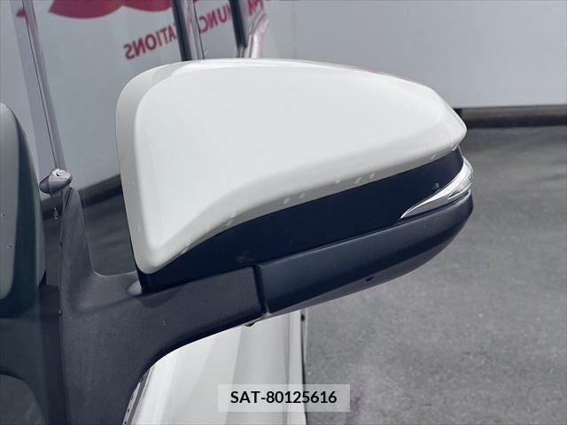 Toyota ESQUIRE 2015-07 321435-12
