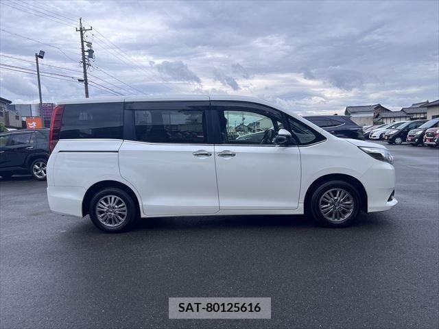 Toyota ESQUIRE 2015-07 321435-3