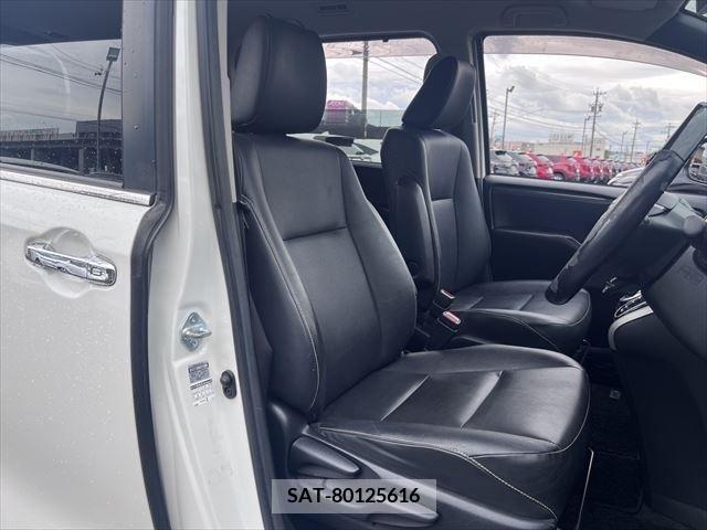 Toyota ESQUIRE 2015-07 321435-19