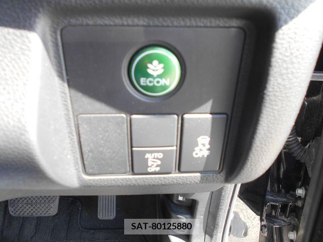 Honda VEZEL 2018-03 369906-18
