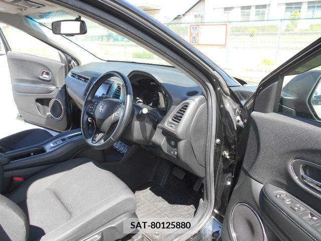Honda VEZEL 2018-03 369906-9