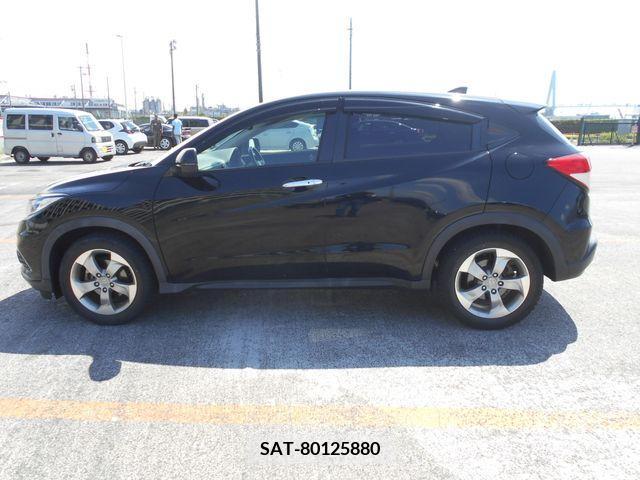 Honda VEZEL 2018-03 369906-6