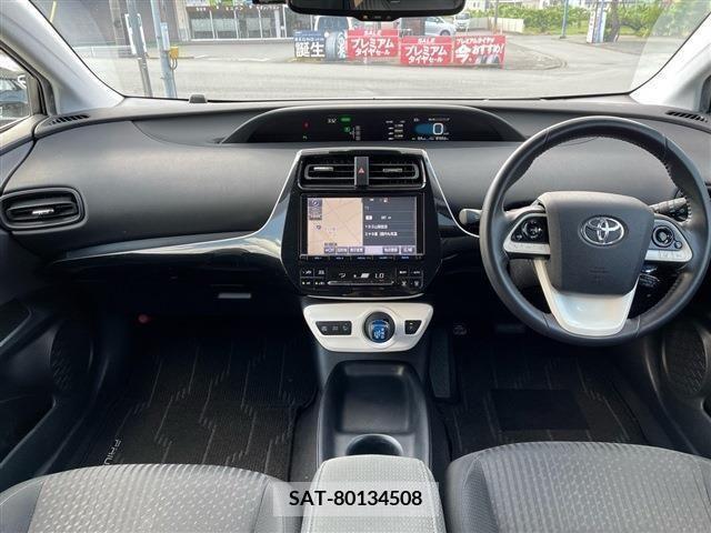 Toyota PRIUS 2017-05 282242-8