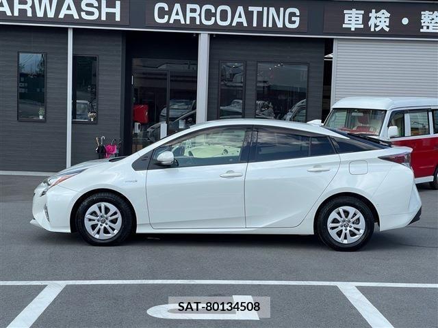 Toyota PRIUS 2017-05 282242-7