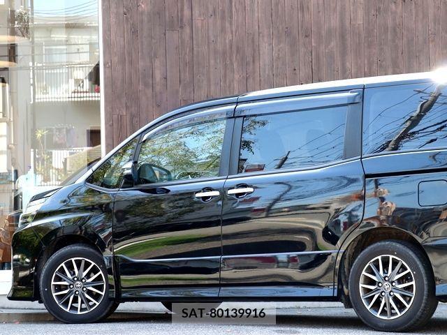 Toyota VOXY 2017-01 230697-7