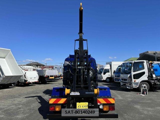 Isuzu FORWARD 2005-03 225415-10