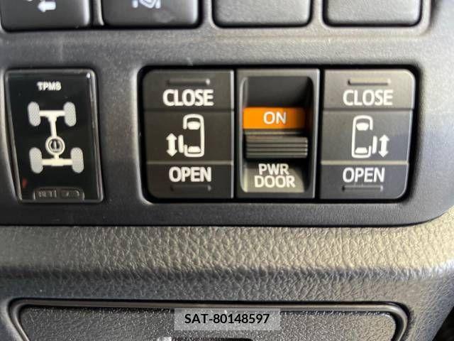 Toyota VOXY 2018-02 234460-5