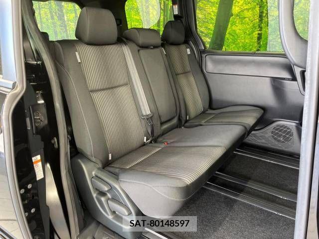 Toyota VOXY 2018-02 234460-10