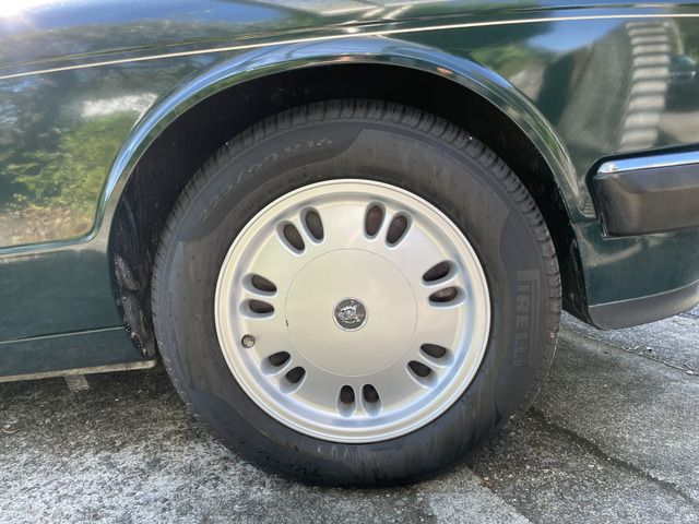 Jaguar XJ SERIES 1994-04 2747-16