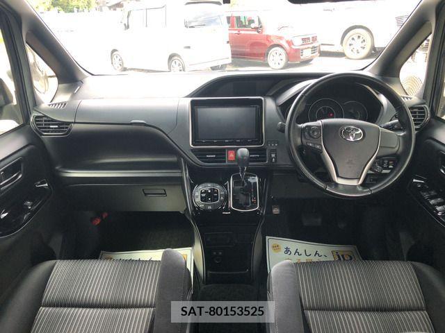 Toyota NOAH 2017-07 201734-2