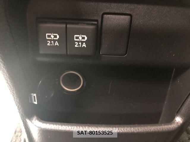 Toyota NOAH 2017-07 201734-6