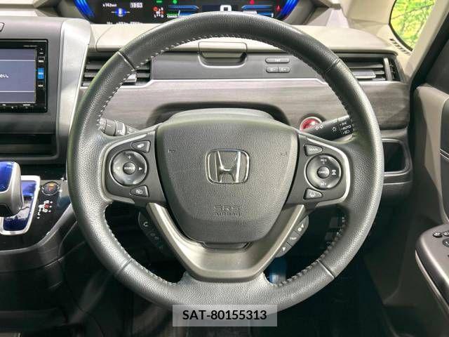 Honda FREED 2017-12 330448-12