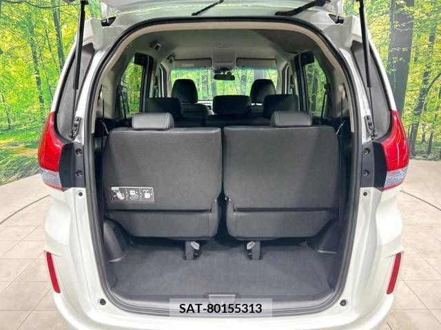 Honda FREED 2017-12 330448-11