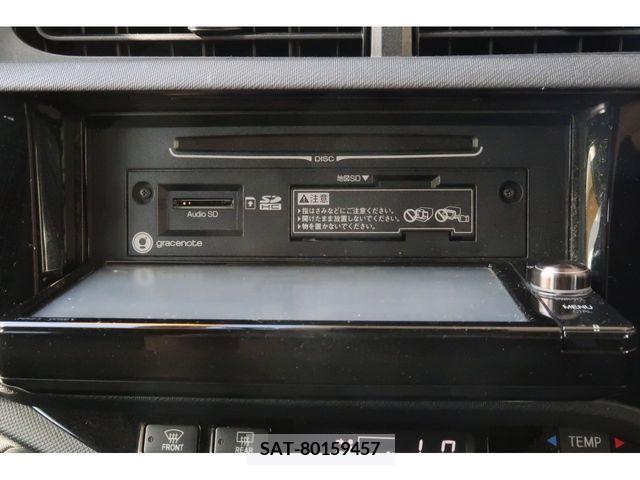 Toyota AQUA 2017-03 260255-8