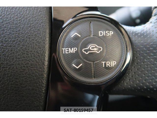 Toyota AQUA 2017-03 260255-10
