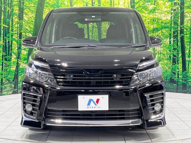 Toyota VOXY 2015-11 185432-15