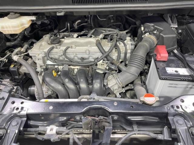 Toyota VOXY 2015-11 185432-19