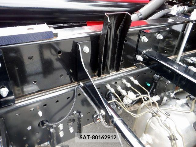 Isuzu FORWARD 2023-02 231340-9