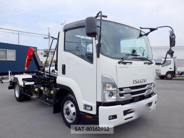 Isuzu FORWARD 2023-02 231340-3