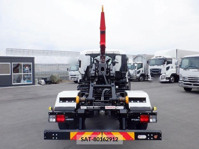 Isuzu FORWARD 2023-02 231340-5