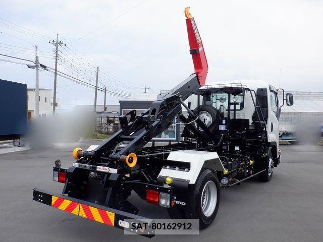 Isuzu FORWARD 2023-02 231340-1