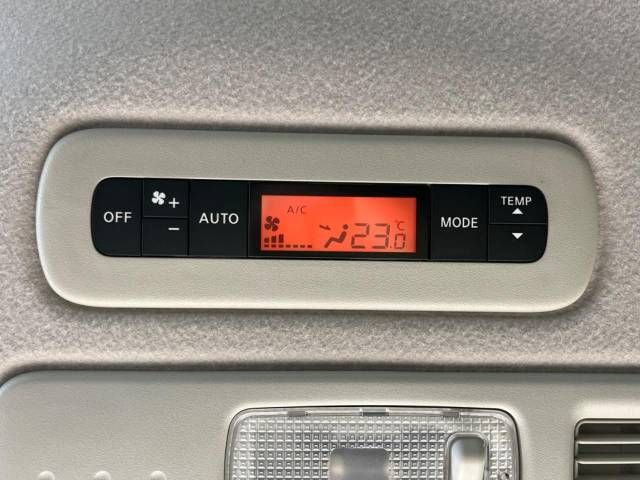 Nissan SERENA 2014-02 1662-6