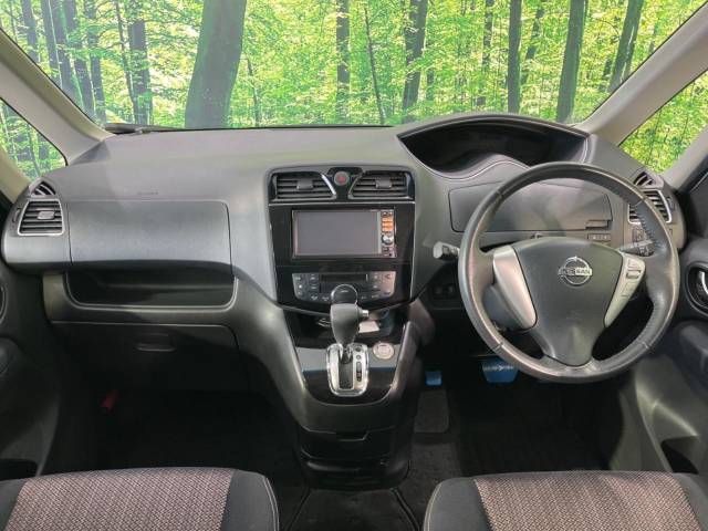 Nissan SERENA 2014-02 1662-1