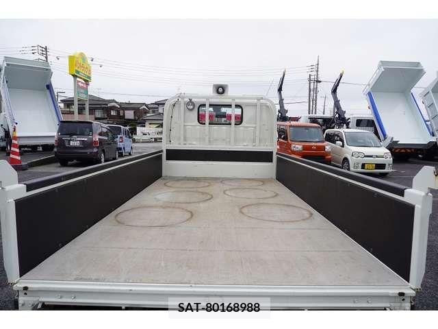 Hino DUTRO 2018-11 267701-19