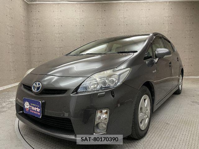 Toyota PRIUS 2011-01 240670-0