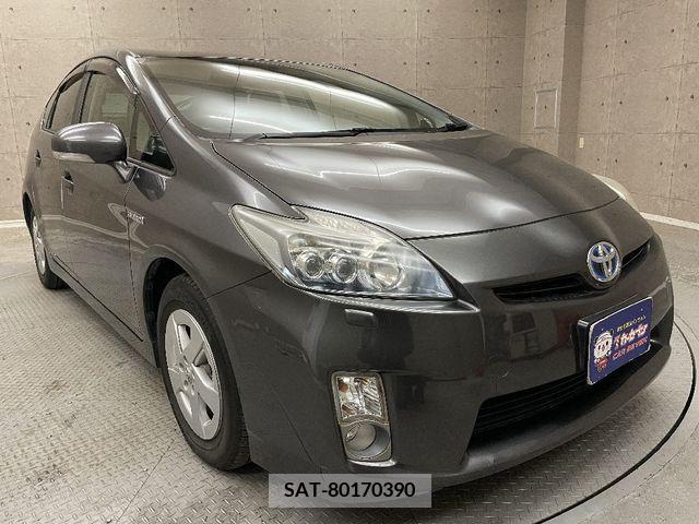 Toyota PRIUS 2011-01 240670-5
