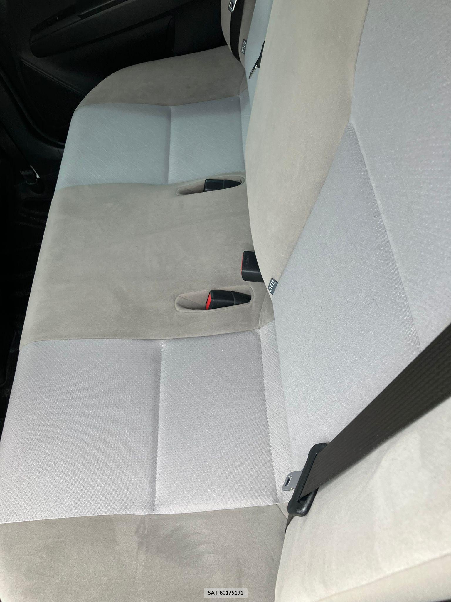 Toyota COROLLA AXIO 2017-03 257765-10