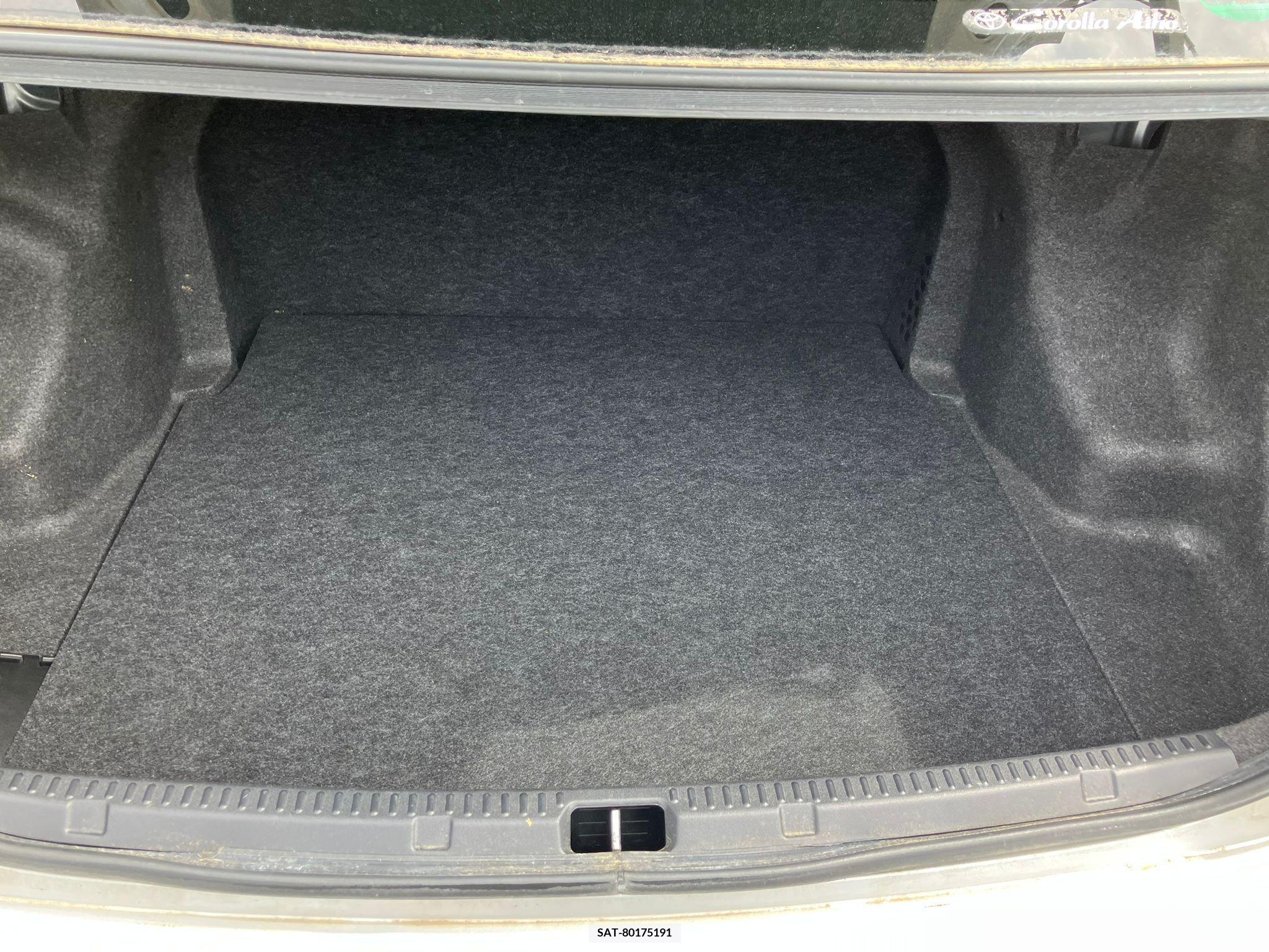 Toyota COROLLA AXIO 2017-03 257765-15