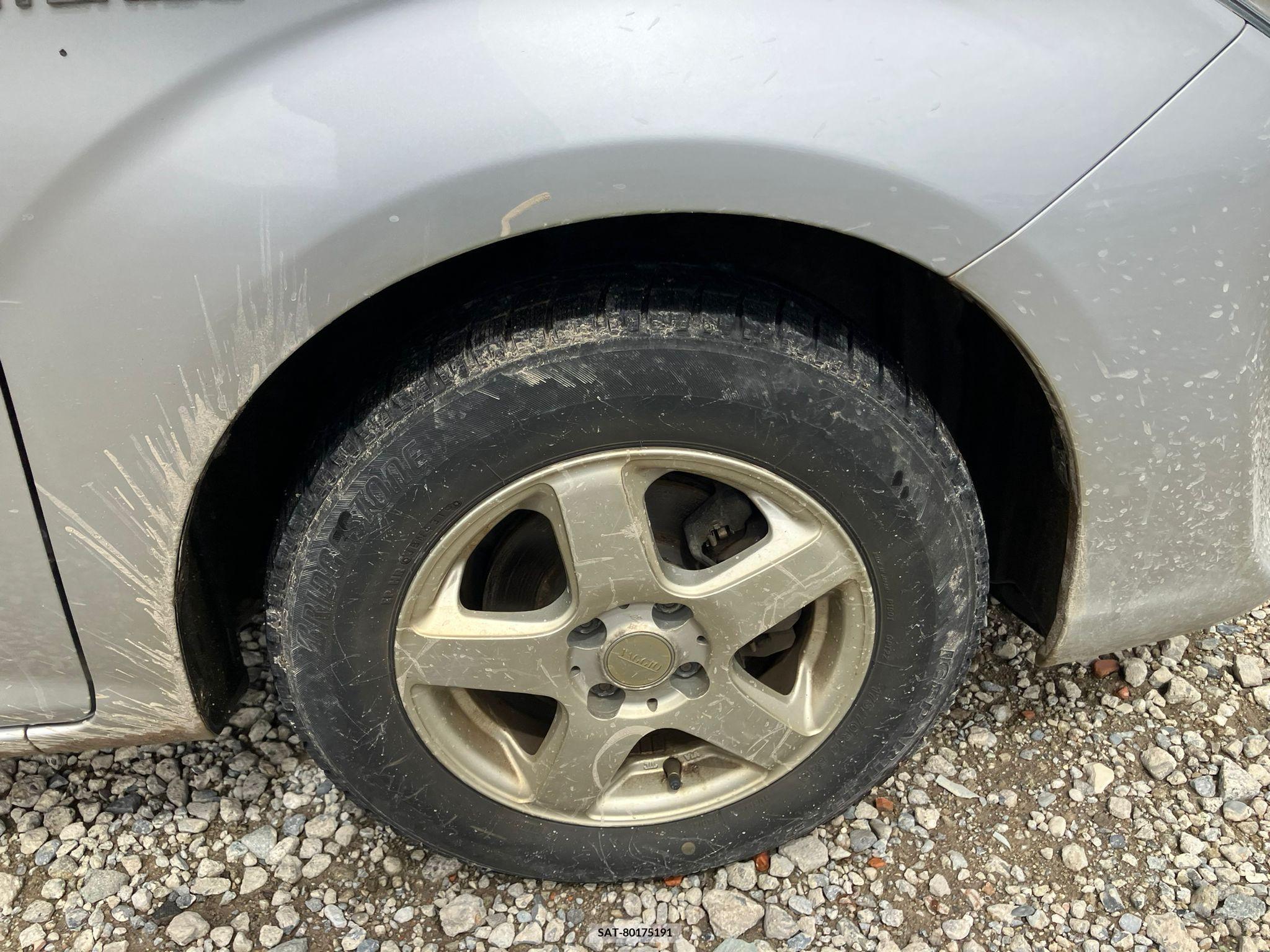 Toyota COROLLA AXIO 2017-03 257765-17