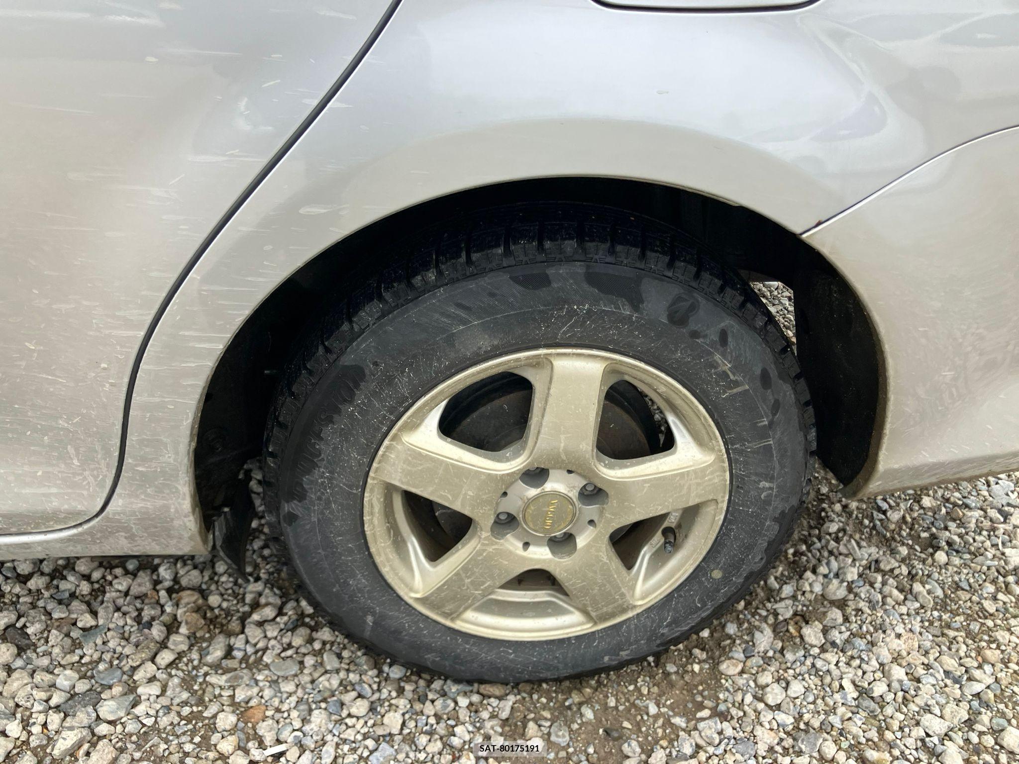 Toyota COROLLA AXIO 2017-03 257765-18