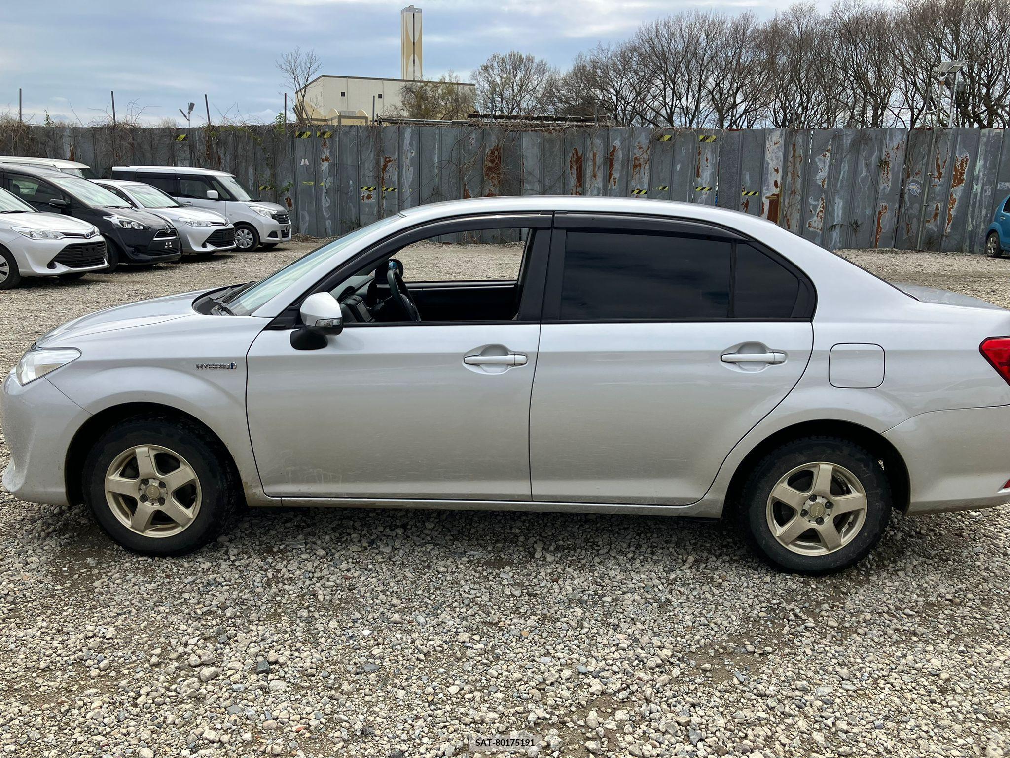Toyota COROLLA AXIO 2017-03 257765-5