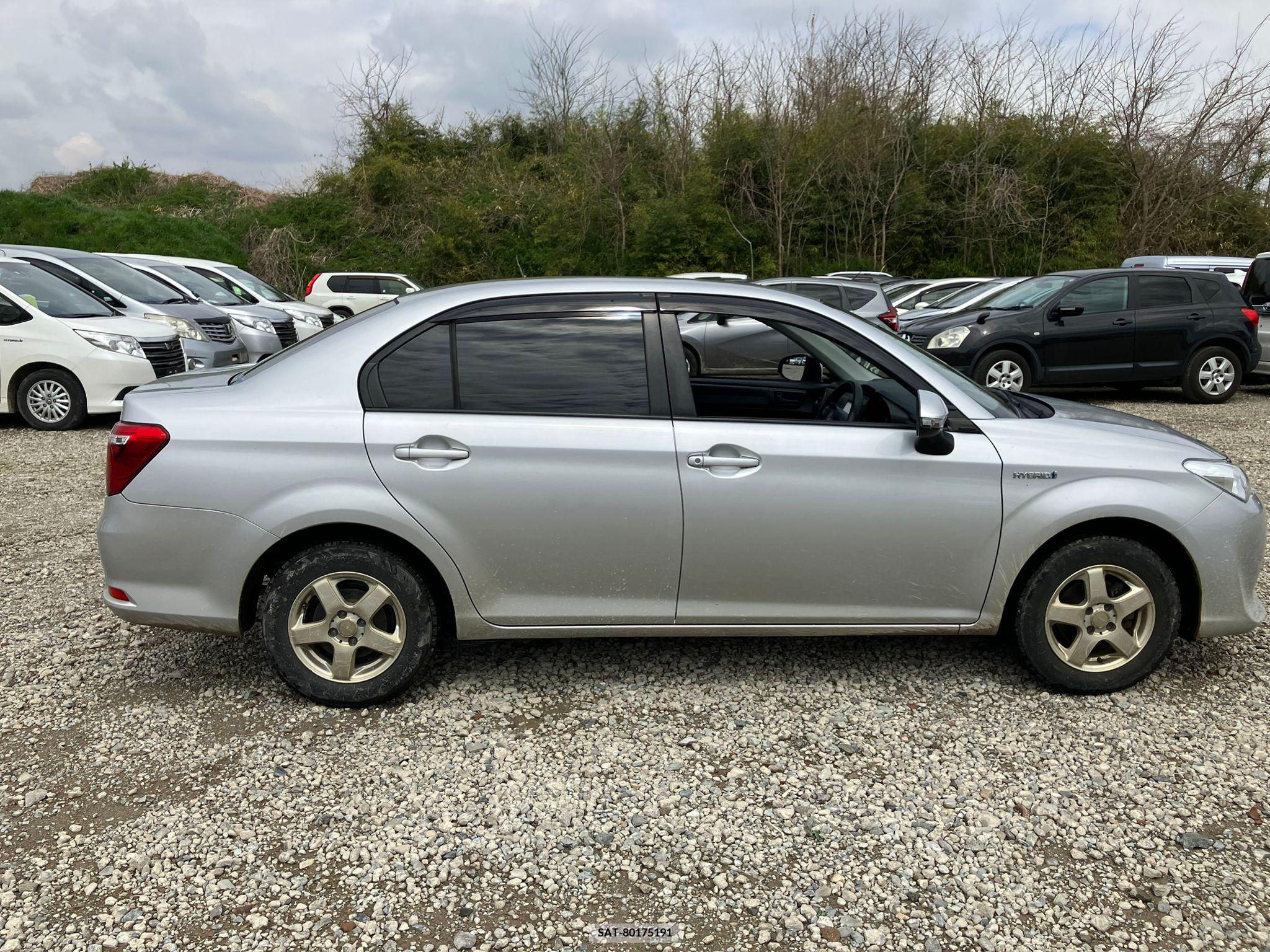 Toyota COROLLA AXIO 2017-03 257765-6