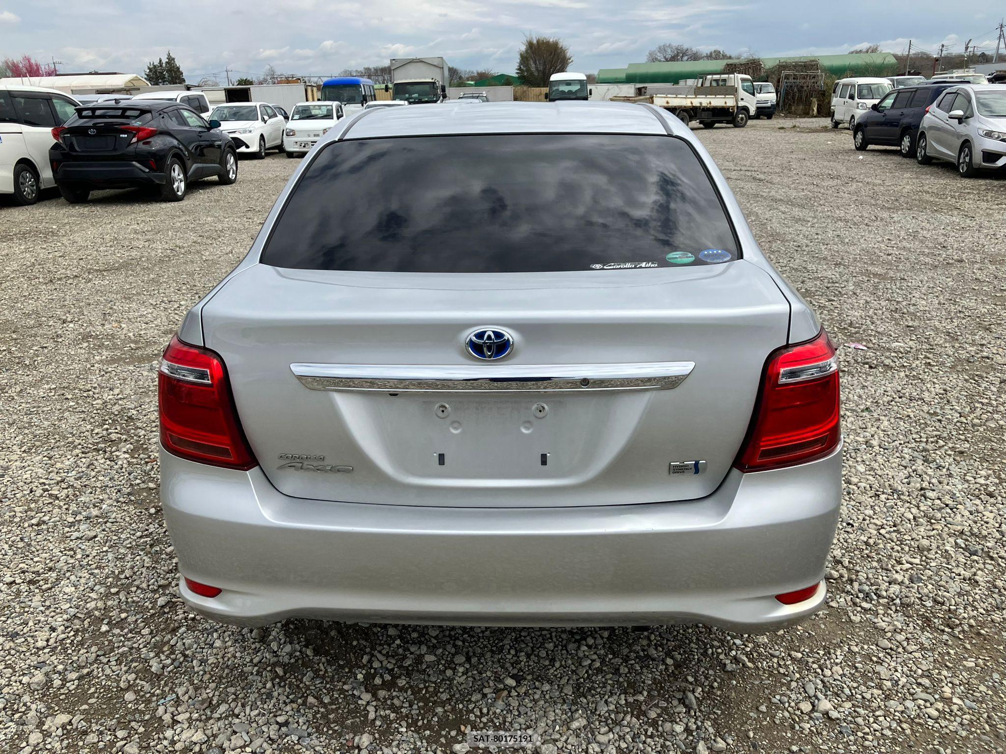 Toyota COROLLA AXIO 2017-03 257765-7