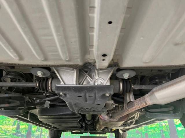 Toyota NOAH 2018-07 185086-19