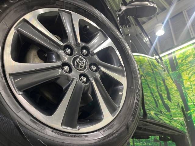 Toyota NOAH 2018-07 185086-9