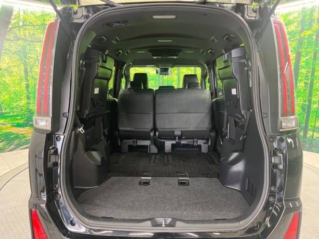 Toyota NOAH 2018-07 185086-13