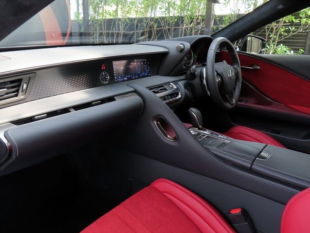 Lexus LC 2022-06 23519-11