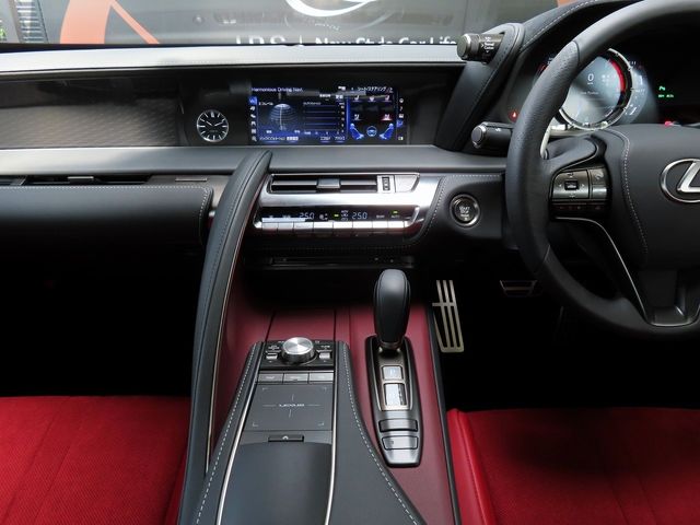 Lexus LC 2022-06 23519-21