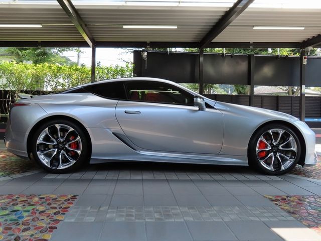 Lexus LC 2022-06 23519-3