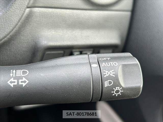Nissan NOTE 2017-03 313895-26