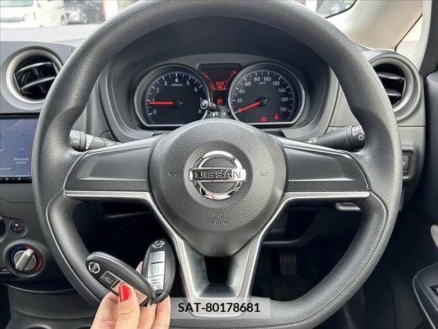 Nissan NOTE 2017-03 313895-4